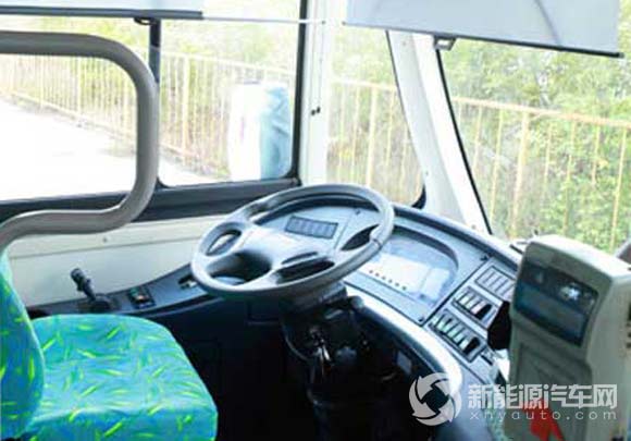 恒通電動(dòng)CKZ6127HBEV純電動(dòng)客車