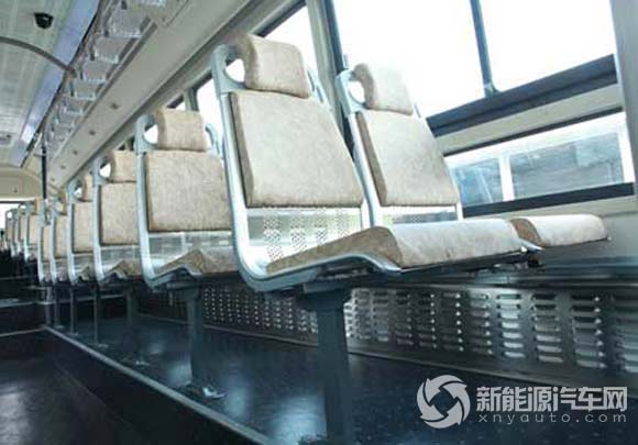 恒通電動(dòng)CKZ6127HBEV純電動(dòng)客車