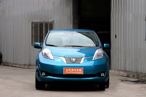 日產(chǎn)聆風(fēng)“換標(biāo)”啟辰 廣州投產(chǎn)純電動(dòng)車(chē)
