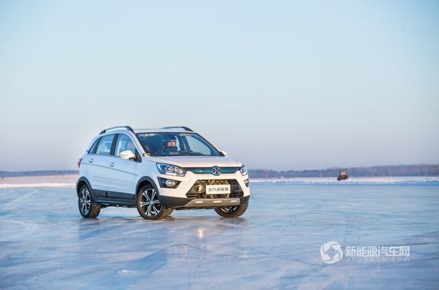 新時(shí)代國(guó)民純電SUV EX360 3月26上市 續(xù)航390km