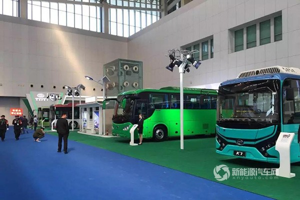 高端科技成就行業(yè)標(biāo)桿 比亞迪商用車亮相天津客車展