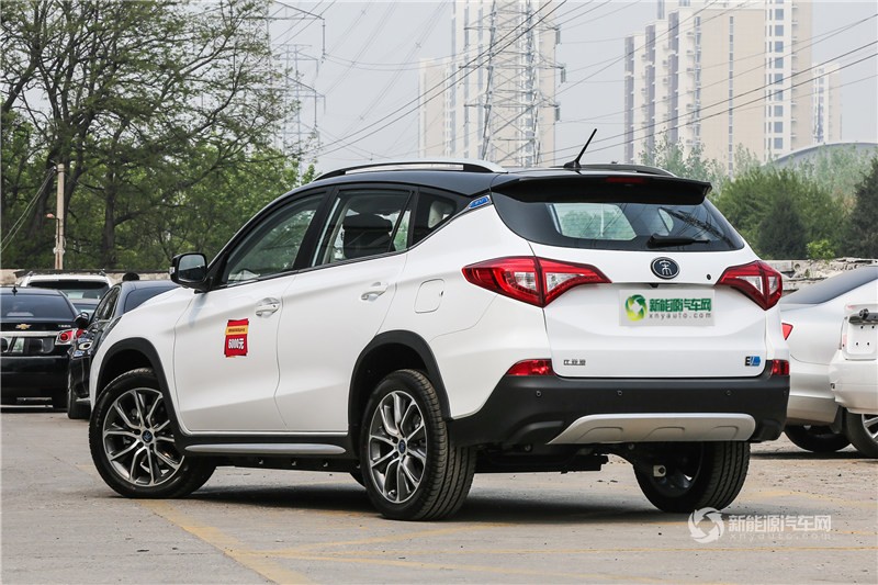 宋EV 2018款 400 智聯(lián)進(jìn)享型