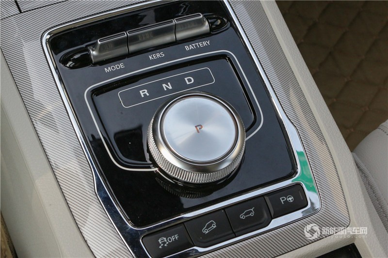 榮威ERX5 2017款 EV400 電動(dòng)互聯(lián)至尊版