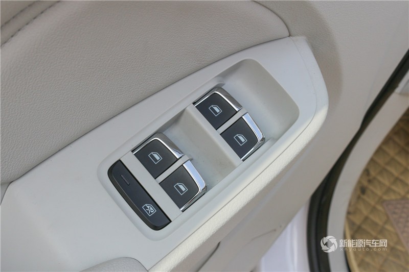 榮威ERX5 2017款 EV400 電動(dòng)互聯(lián)至尊版