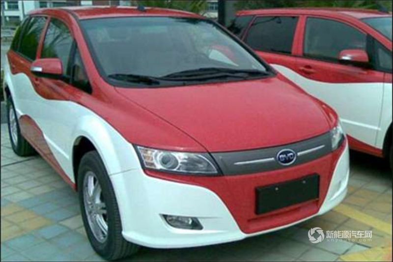 比亞迪E6純電動(dòng)轎車