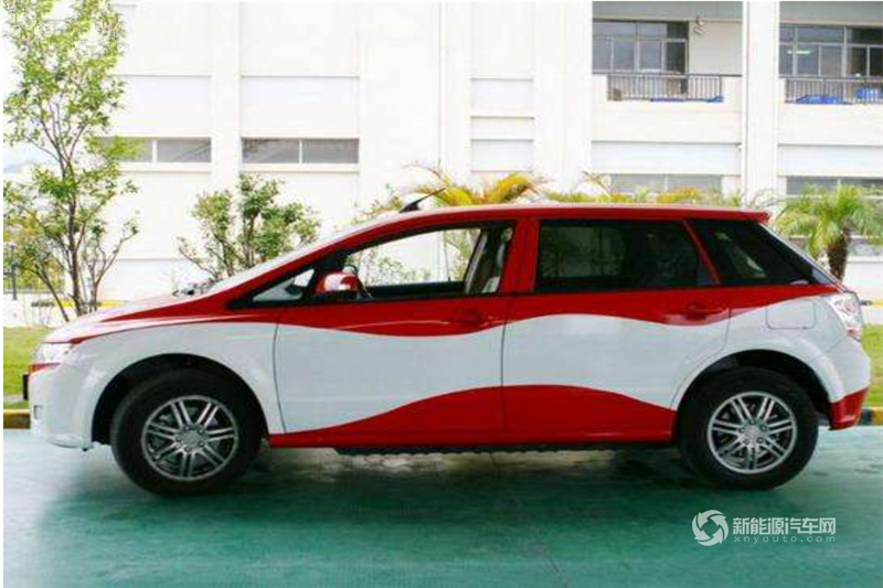 比亞迪E6純電動(dòng)轎車