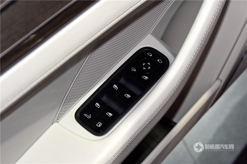 Panamera 4 E-Hybrid 2017款 行政加長版 2.9T