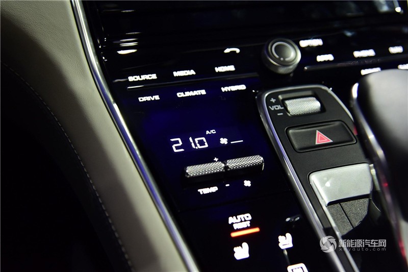 Panamera 4 E-Hybrid 2017款 行政加長版 2.9T