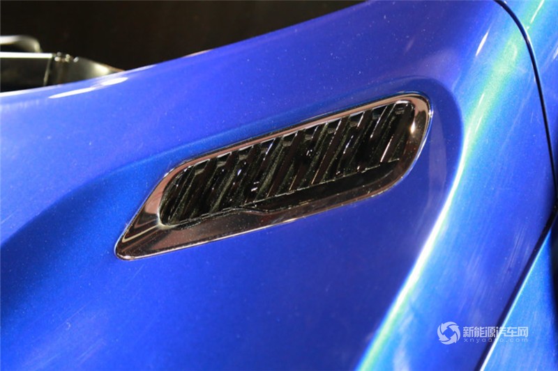 奇點(diǎn)iS6 2018款 運(yùn)動(dòng)版