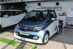 眾泰E200