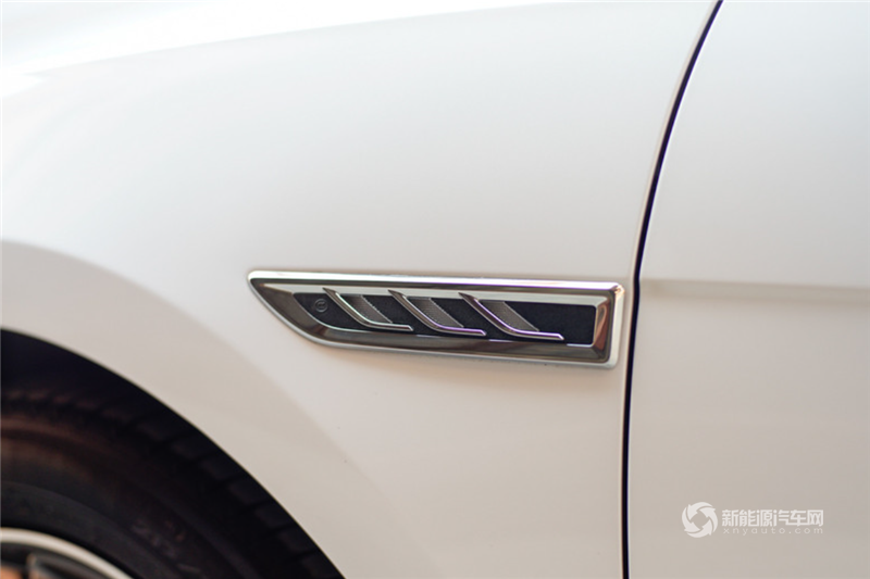 比亞迪 秦Pro DM 2019款 1.5TI 自動智聯(lián)銳耀型