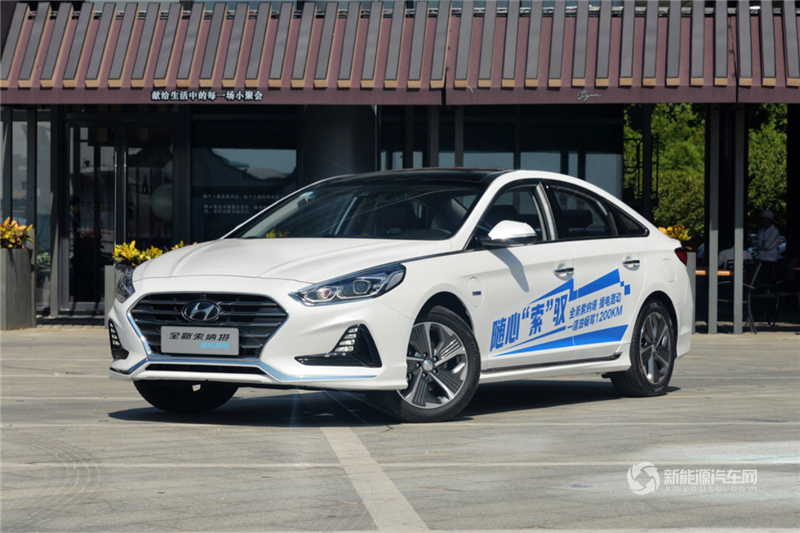 現(xiàn)代索納塔插電混動 2018款 2.0L 自動智尊版 國六