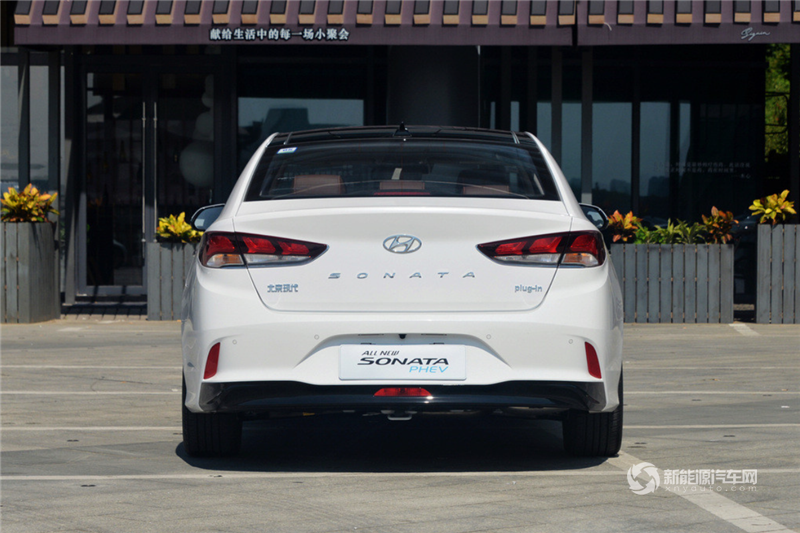 現(xiàn)代索納塔插電混動 2018款 2.0L 自動智尊版 國六