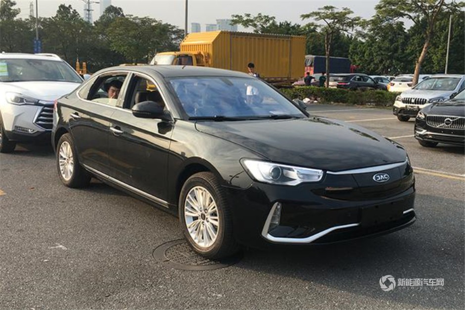 廣州車展實(shí)拍江淮iEVA60新車