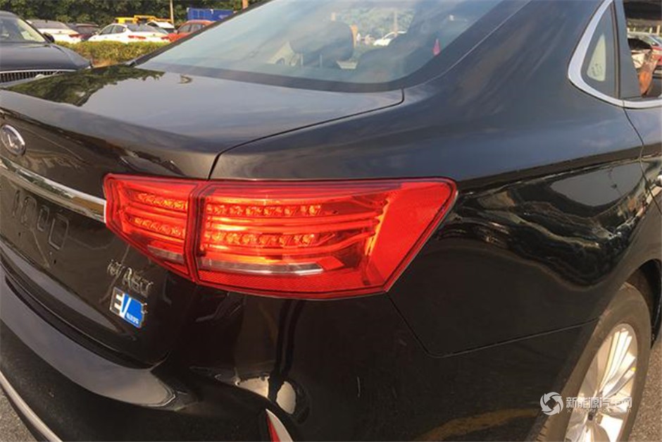廣州車展實(shí)拍江淮iEVA60新車