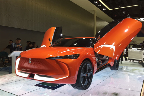 廣州車展WEY首款純電動(dòng)SUV概念車WEY-X亮相