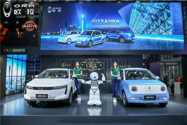 2018廣州車展歐拉iQ、R1火力全開