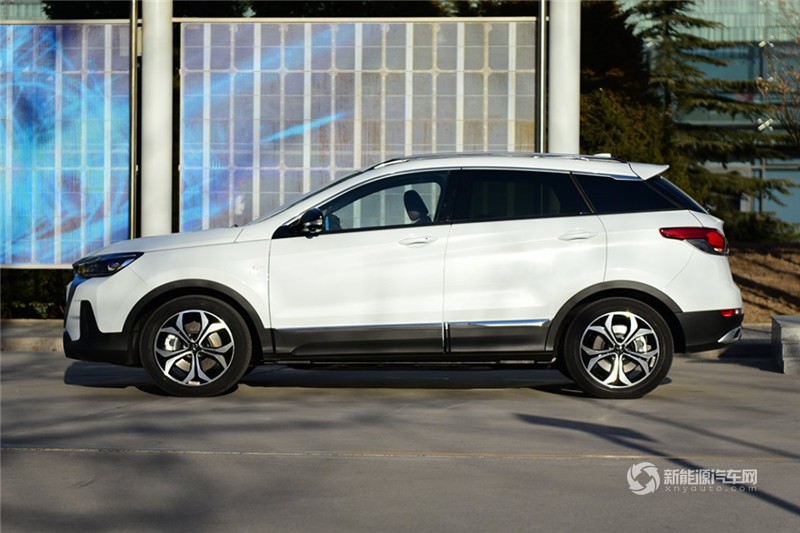 北汽新能源 EX5 2019款 悅潮版