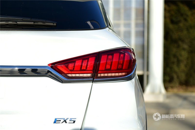 北汽新能源 EX5 2019款 悅潮版