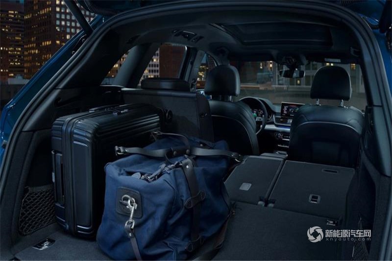 奧迪Q5 2019款 55 TFSI e quattro