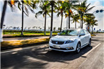 當(dāng)人們?cè)谡務(wù)摷冸娭屑?jí)轎車時(shí)，大家都在看眾泰Z500EV Pro
