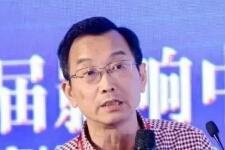 王小磊：綜述無人駕駛公交車現(xiàn)狀及未來展望