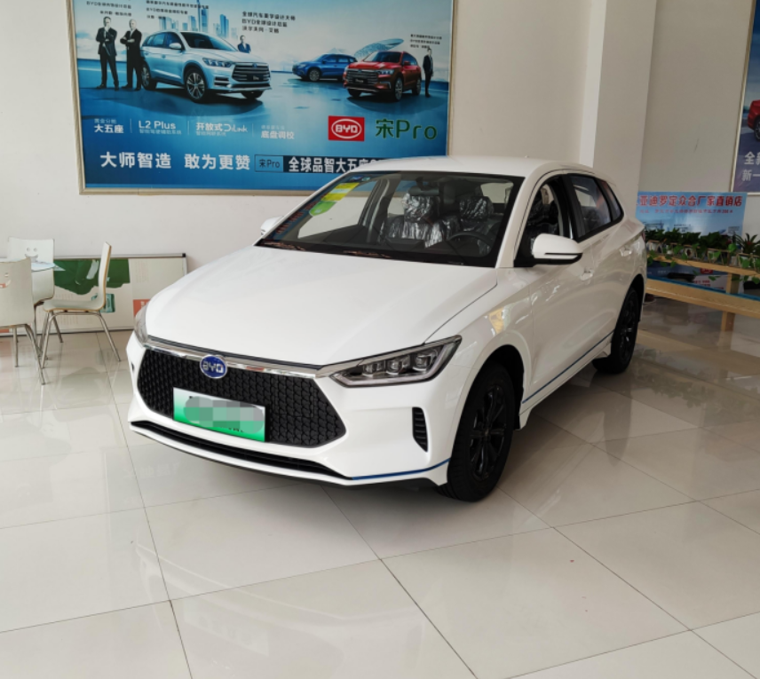 探店：比亞迪e2現(xiàn)車充足，最高優(yōu)惠3千元，推薦智舒適型