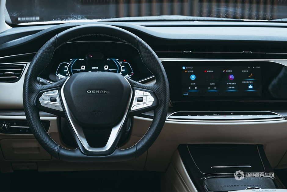 首付59900，長(zhǎng)安歐尚SUV-X7EV，開回家！