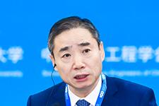 工信部副部長辛國斌：關(guān)注汽車智能化、網(wǎng)聯(lián)化是大勢所趨