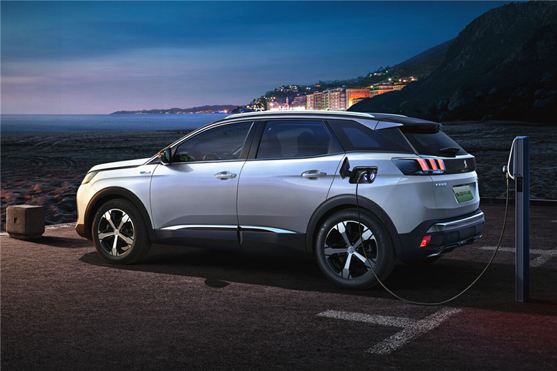 東風(fēng)標(biāo)致4008 PHEV 2021款 1.6T 三擎版