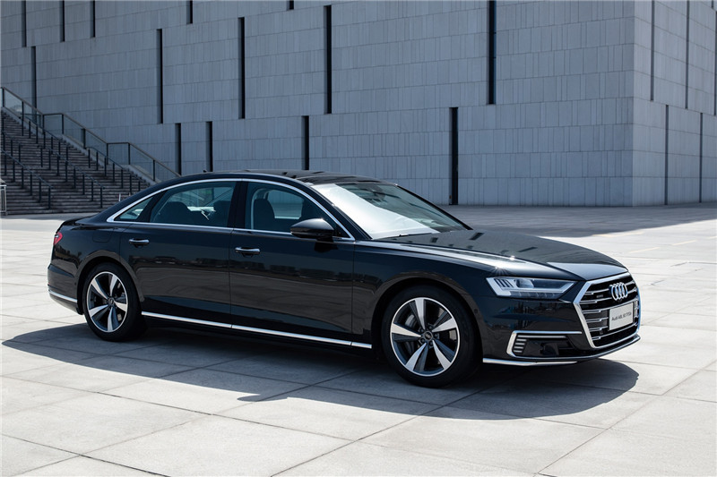 奧迪A8L插電混動 2021款 60 TFSIe quattro