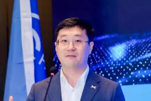 小鵬汽車?yán)铢i程：智能汽車時代，如何打造品牌？