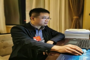 四川人大代表李發(fā)剛：支持建設(shè)氫能應(yīng)用示范區(qū) 促進(jìn)氫能汽車產(chǎn)業(yè)發(fā)展