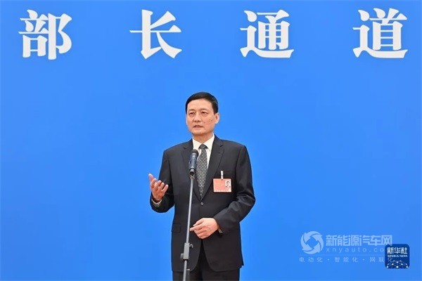 兩會部長通道|肖亞慶談5G、經(jīng)濟平穩(wěn)運行等熱點問題