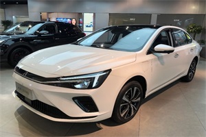 探店：上汽集團(tuán)寄予厚望的飛凡，終端市場表現(xiàn)如何?