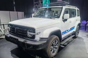 9秒內(nèi)完成百公里加速 坦克300 HEV亮相2022成都車(chē)展