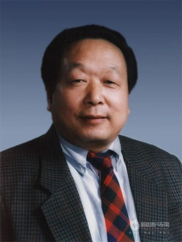 中國新能源汽車發(fā)展高層論壇
