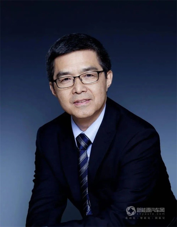 中國新能源汽車發(fā)展高層論壇