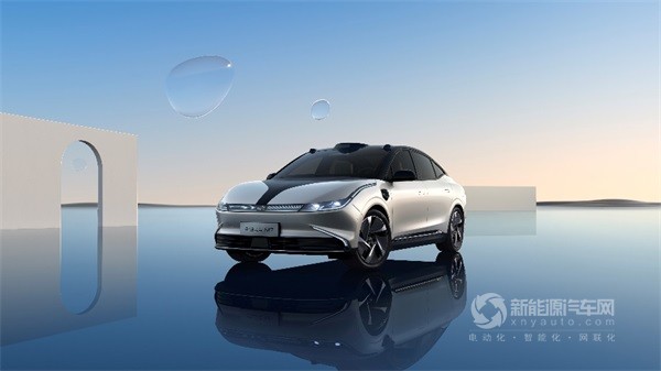 威馬M7