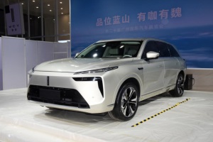 價(jià)格或?qū)⒃?5-40萬元之間 魏牌藍(lán)山DHT-PHEV亮相2022廣州車展