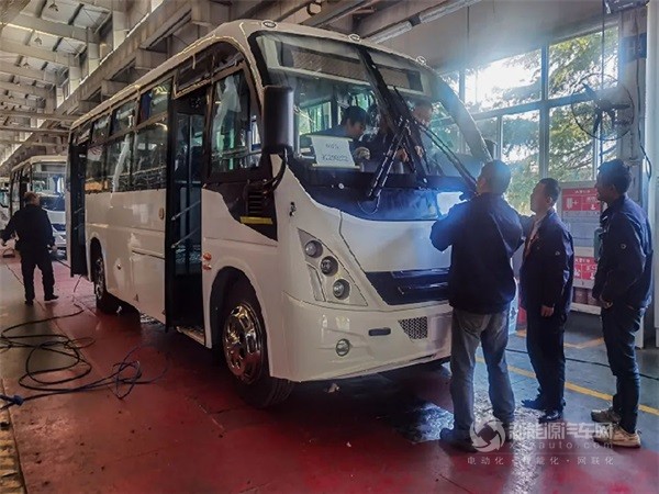 上海申龍新能源客車