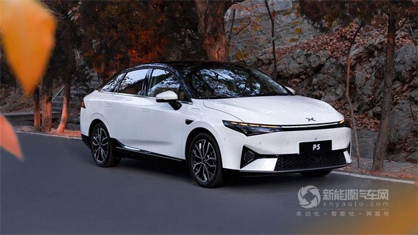 小鵬P5