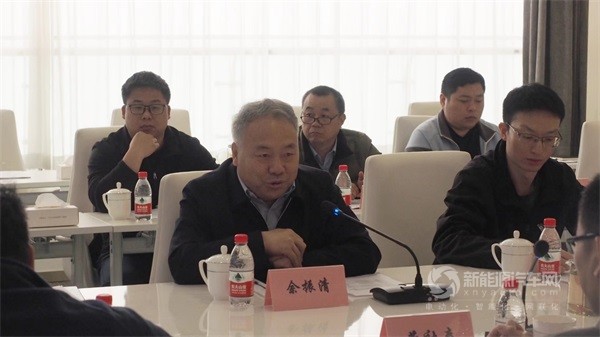 《客車用半導體式低壓配電設備安全技術條件》