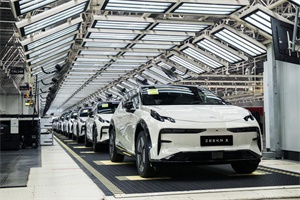 預計6月中旬開啟交付 極氪X首批量產(chǎn)車正式下線!