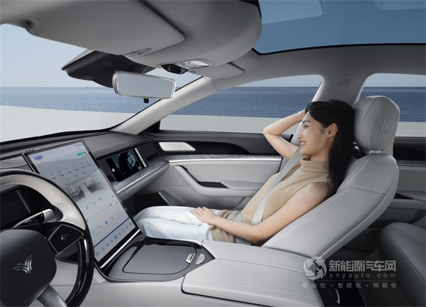 哪吒汽車