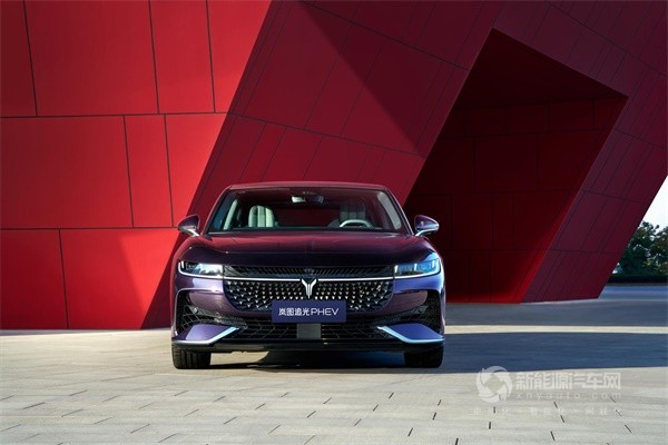 嵐圖追光PHEV