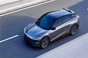 首付3.3萬起！極越推出三周年慶購車優(yōu)惠政策