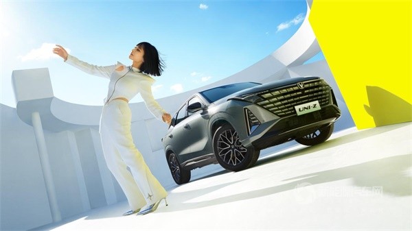 長安UNI-Z