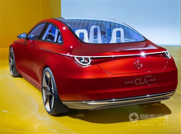 奔馳全新CLA級(jí)概念車(chē)