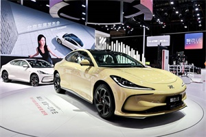 2024北京車展，“頭部科技朋友圈”共襄“上汽十年磨一劍”
